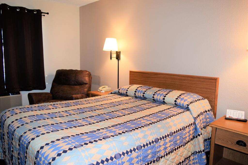 Country Inn Libby Екстер'єр фото
