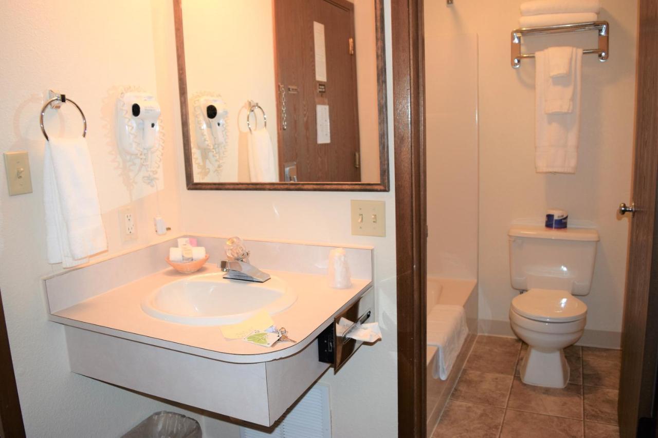 Country Inn Libby Екстер'єр фото